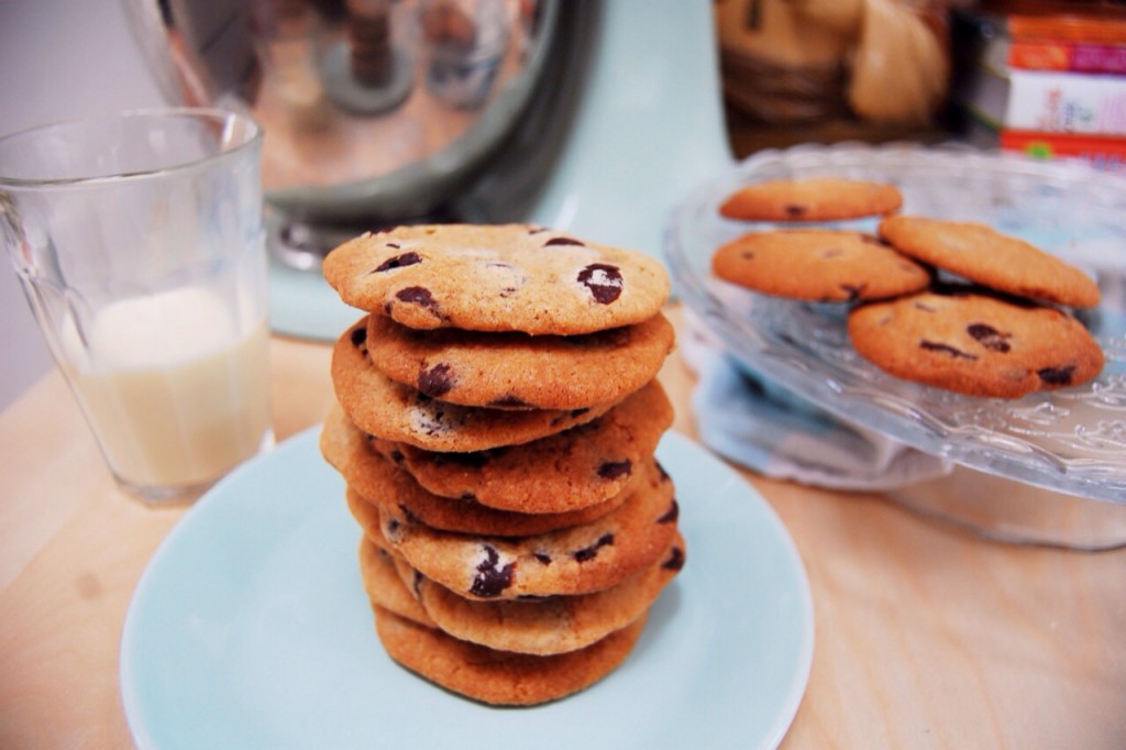 Vegan chocolate chip cookies