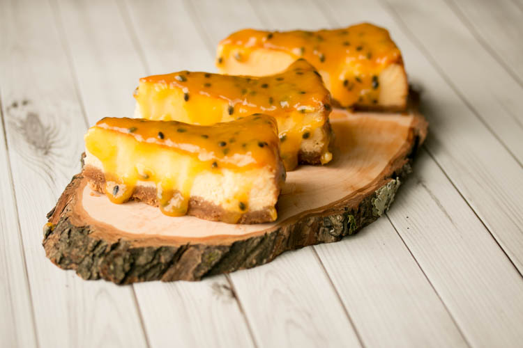 Ricotta cheesecake met passievruchtcurd